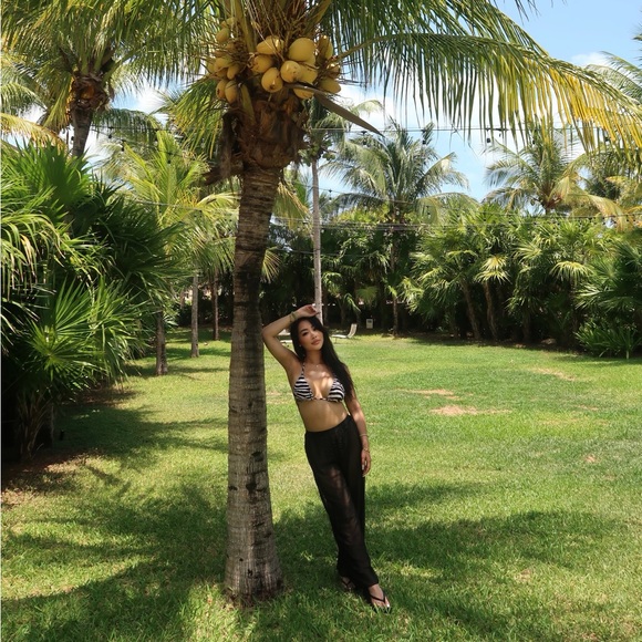 Meet your Posher, Cecille - Picture 4 of 4